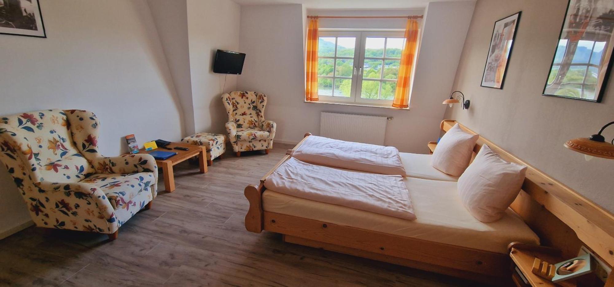 Hotel-Weinhaus Stettler Lieser Zewnętrze zdjęcie